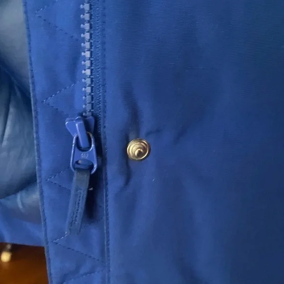 GAP Kids Blue Expedition Parka with Faux Fur Trim - Picture 14 of 14